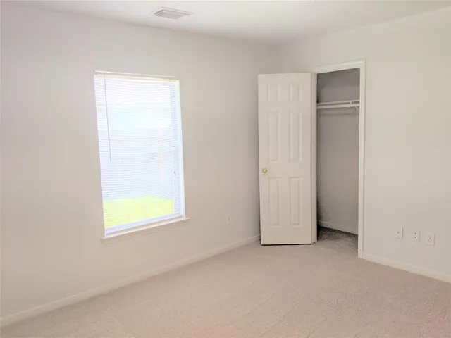 $2,000 | 19031 Telford Way, Tomball, TX 77375