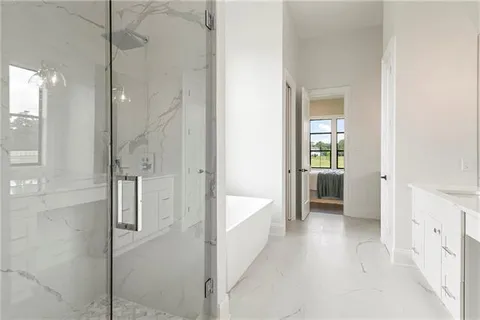 $1,369,000 | 15 Oak Hills Lane, New Orleans, LA 70131