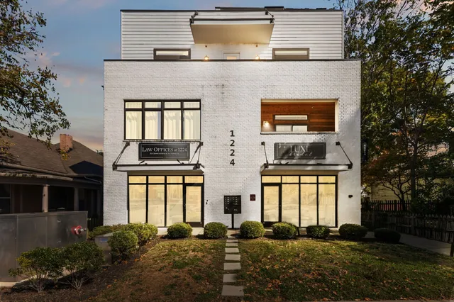 $3,590 | 1224 2nd Avenue South, Unit 302, Nashville, TN 37210