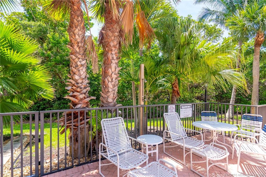221 Northeast Plantation Road, Unit 407 Stuart, FL 34996 - Photo 11 of 42