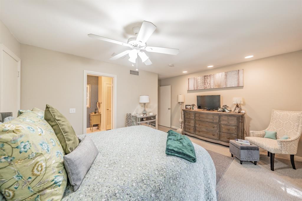4601 Ranch View Road Fort Worth, TX 76109 - Photo 19 of 37