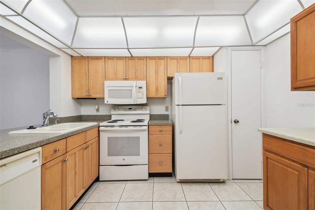 12300 Vonn Road, Unit 3102 Largo, FL 33774 - Photo 14 of 26