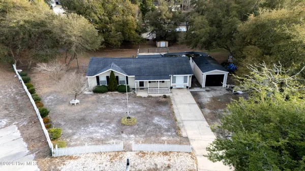 $225,000 | 139 Pine Court, Hubert, NC 28539