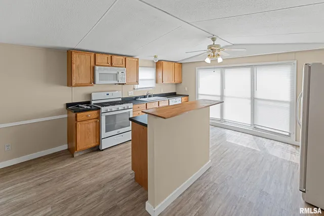 $71,500 | 5219 Highway 50, Salem, IL 62881