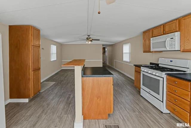 $71,500 | 5219 Highway 50, Salem, IL 62881