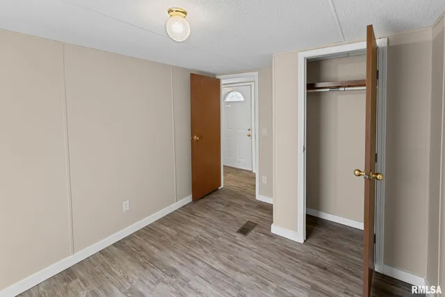 $71,500 | 5219 Highway 50, Salem, IL 62881