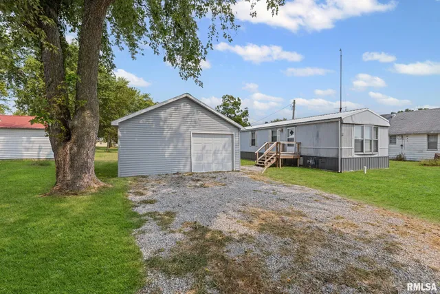 $71,500 | 5219 Highway 50, Salem, IL 62881