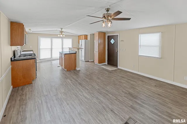 $71,500 | 5219 Highway 50, Salem, IL 62881