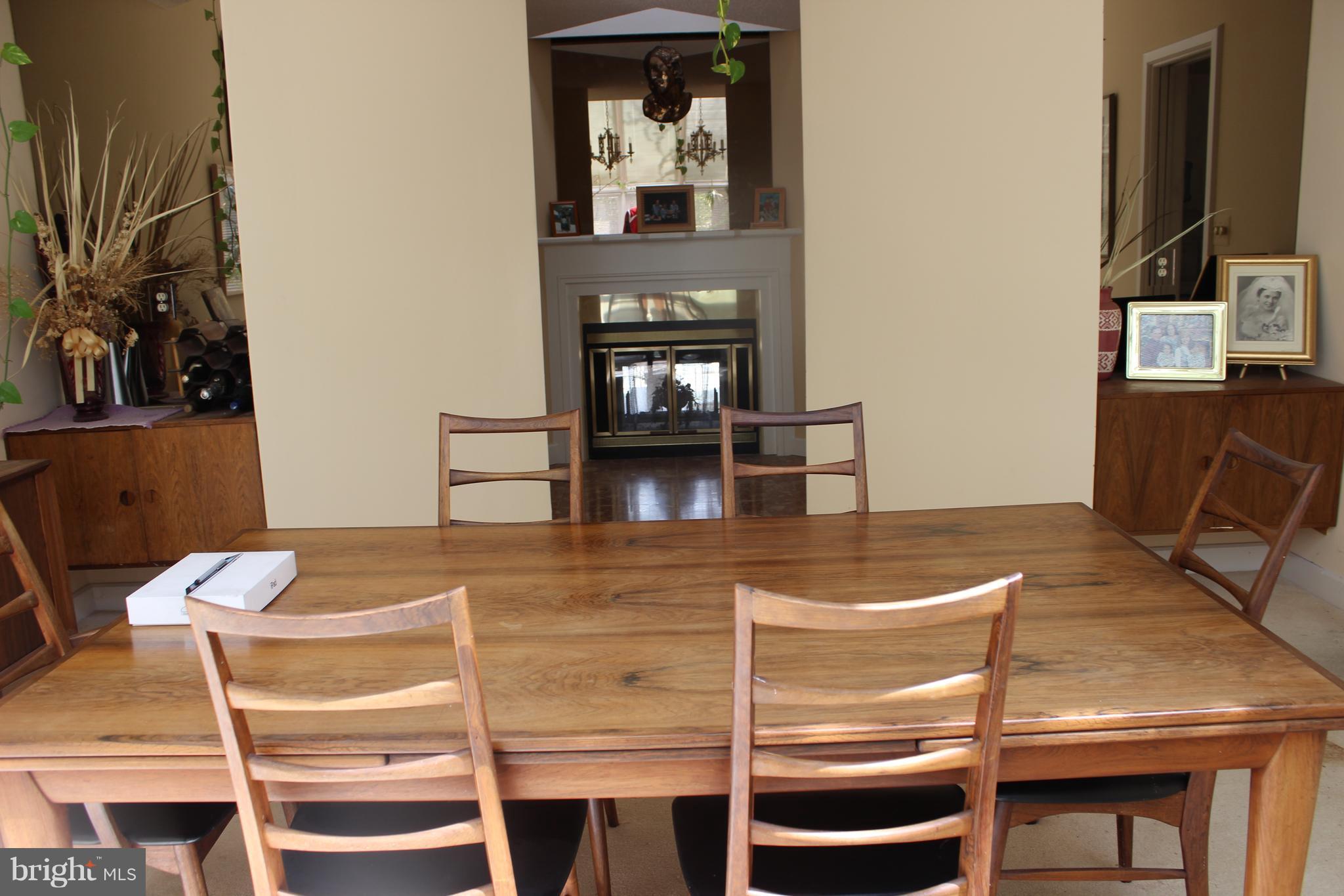 3163 Rolling Road Edgewater, MD 21037 - Photo 12 of 26 Dining Room