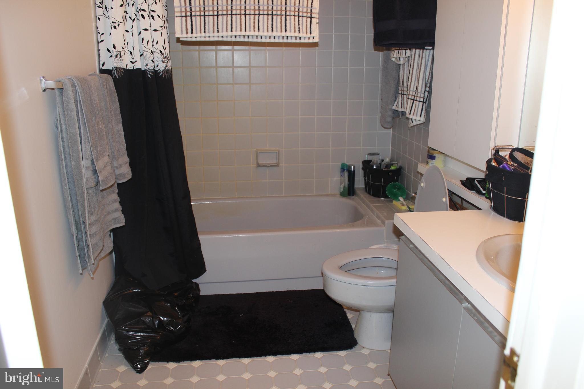 3163 Rolling Road Edgewater, MD 21037 - Photo 20 of 26 Bath