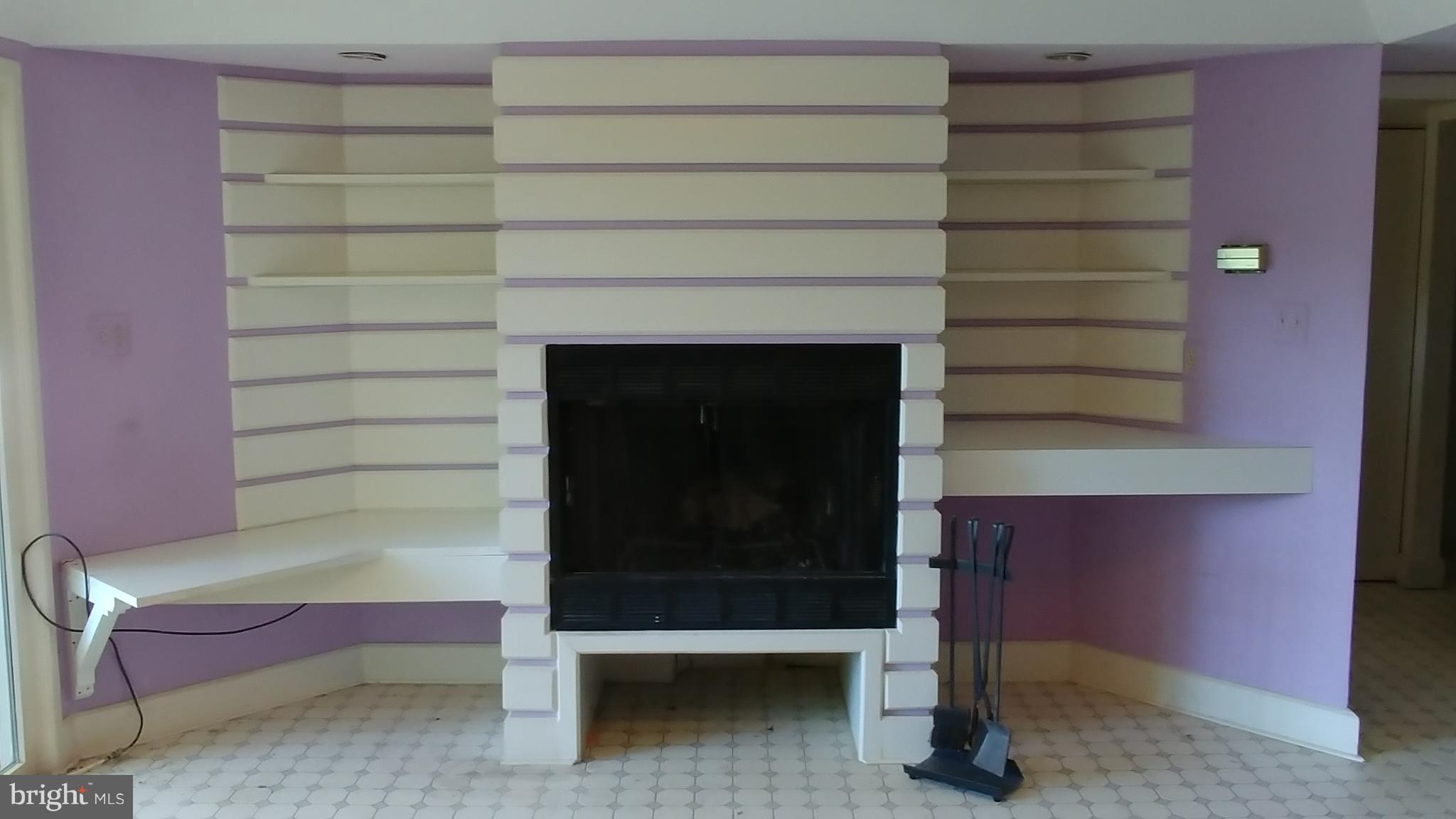 3163 Rolling Road Edgewater, MD 21037 - Photo 7 of 26 Family Room