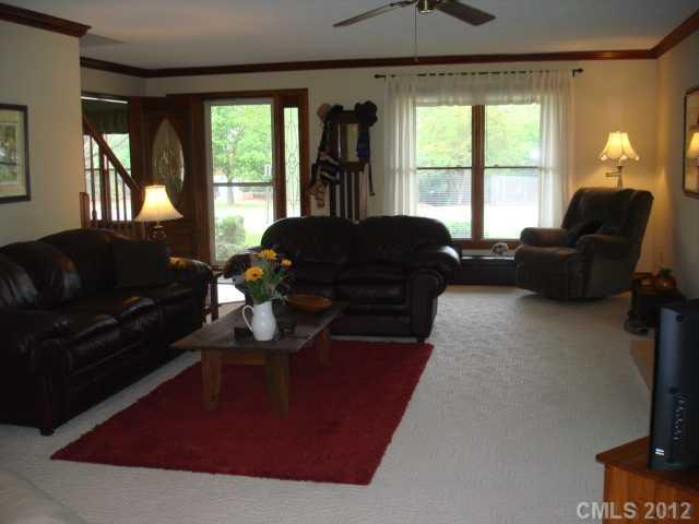 11119 Windgate Court Tega Cay, SC 29708 - Photo 3 of 16 Gallery Image 3