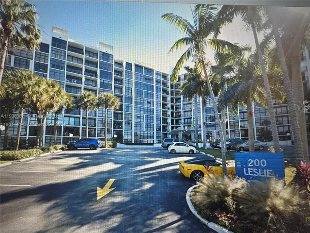 $2,150 | 200 Leslie Drive, Unit 317, Hallandale Beach, FL 33009