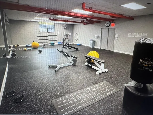 $2,150 | 200 Leslie Drive, Unit 317, Hallandale Beach, FL 33009