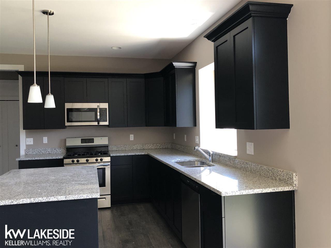 49238 Ridgeview Drive Macomb, MI 48044 - Photo 9 of 30