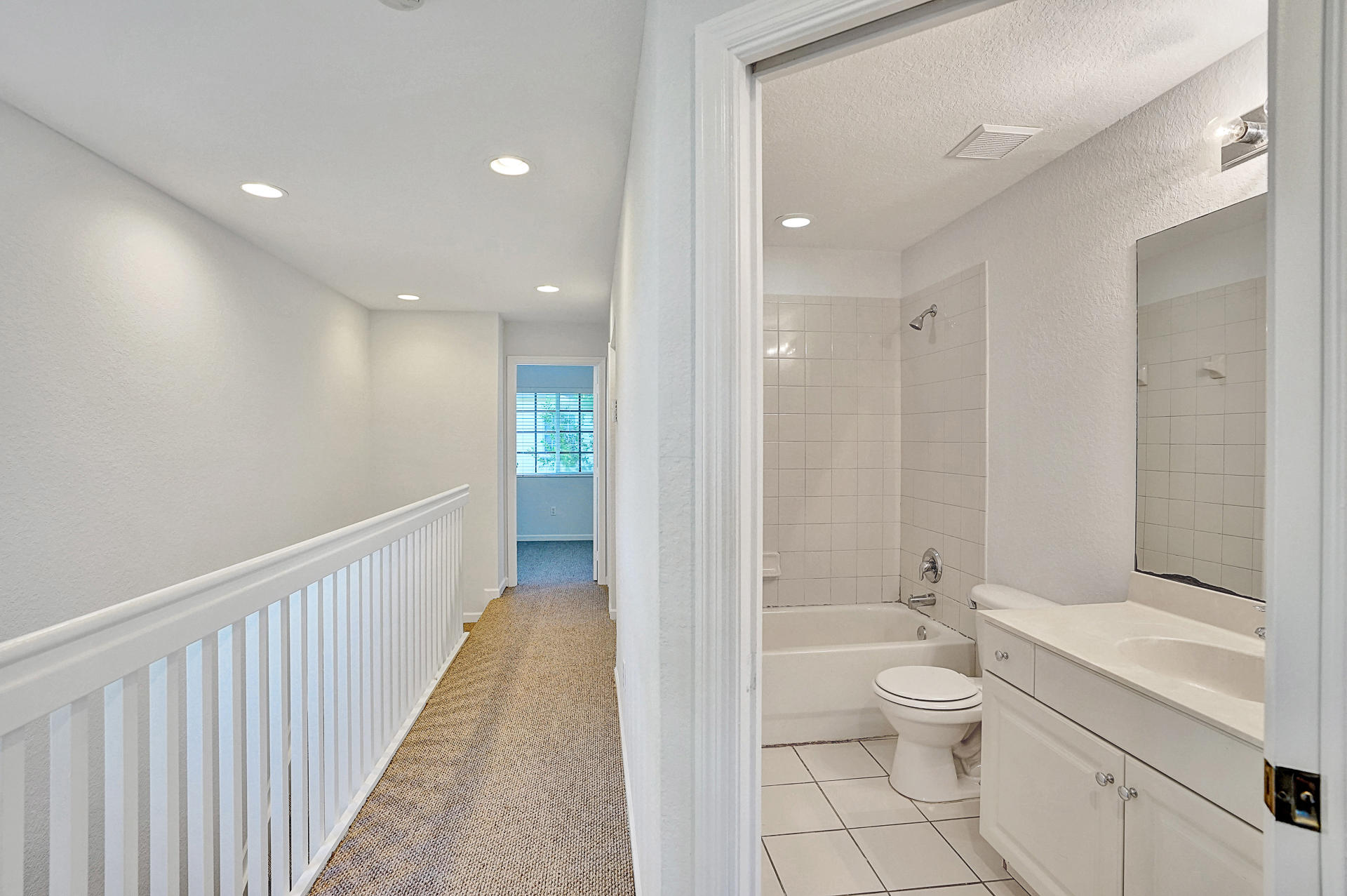 2034 Nassau Drive Riviera Beach, FL 33404 - Photo 13 of 39 DSC01075