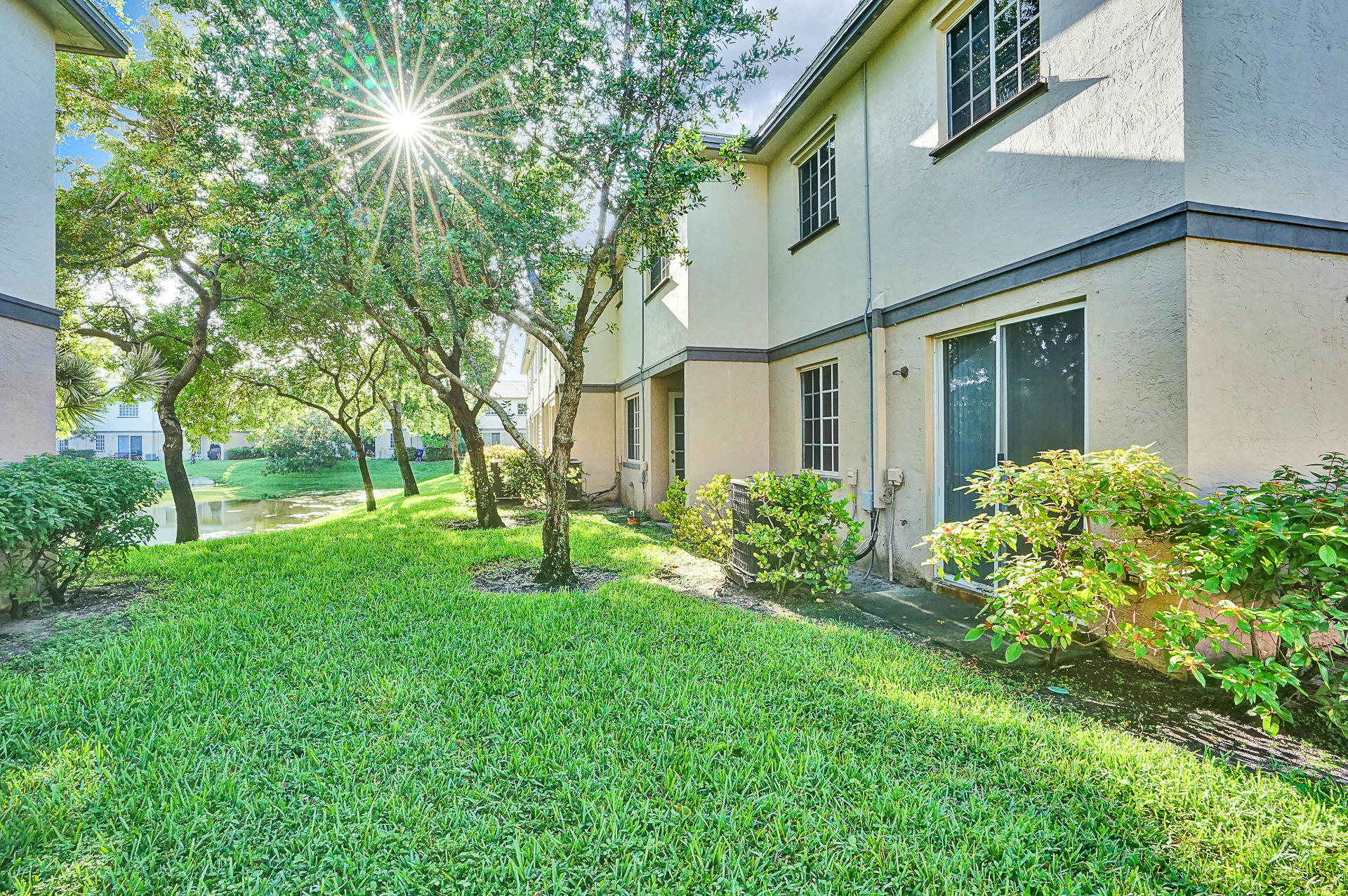 2034 Nassau Drive Riviera Beach, FL 33404 - Photo 32 of 39 DSC01123