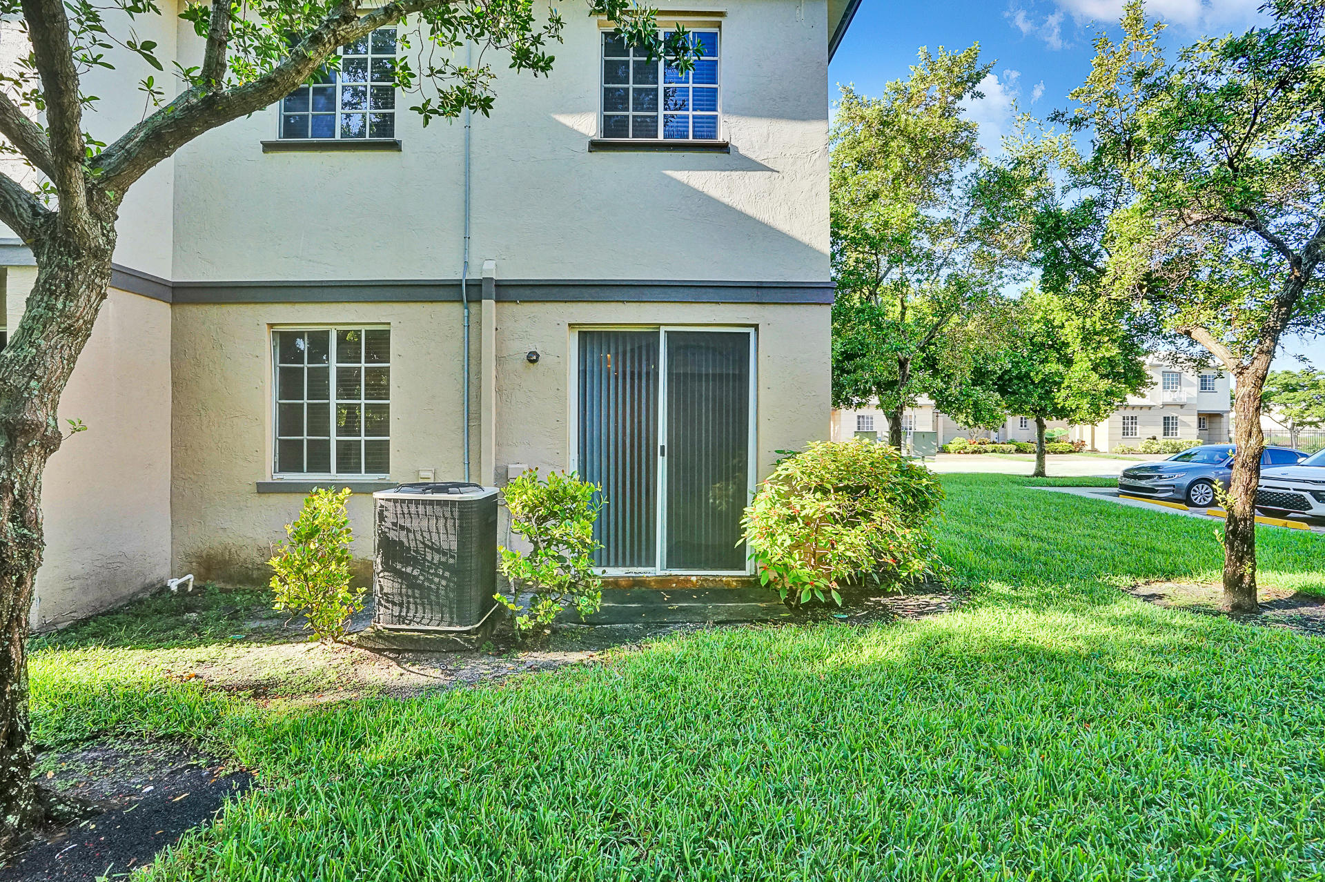 2034 Nassau Drive Riviera Beach, FL 33404 - Photo 33 of 39 DSC01126