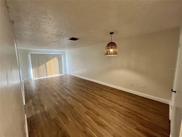 $1,575 | 4606 West Gray Street, Unit 107, Tampa, FL 33609