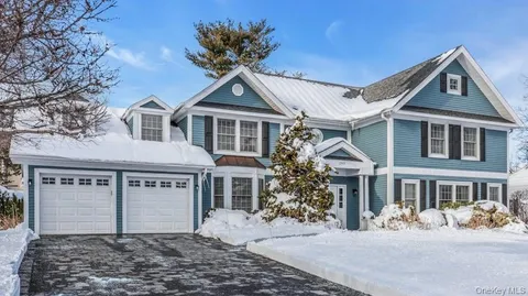 $3,648,000 | 265 Northwoods Road, Manhasset, NY 11030