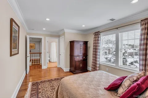 $3,648,000 | 265 Northwoods Road, Manhasset, NY 11030