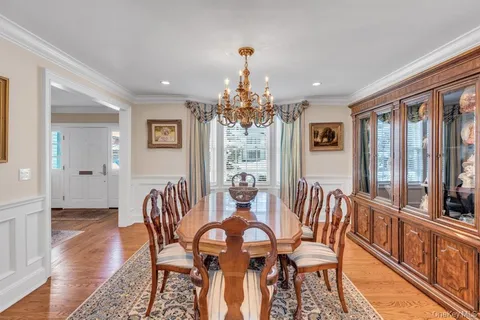 $3,648,000 | 265 Northwoods Road, Manhasset, NY 11030