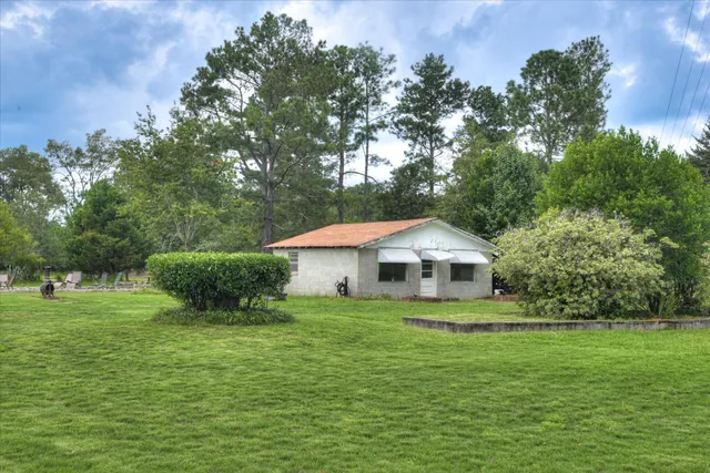$575,000 | 26 Flower Square, Trenton, SC 29847