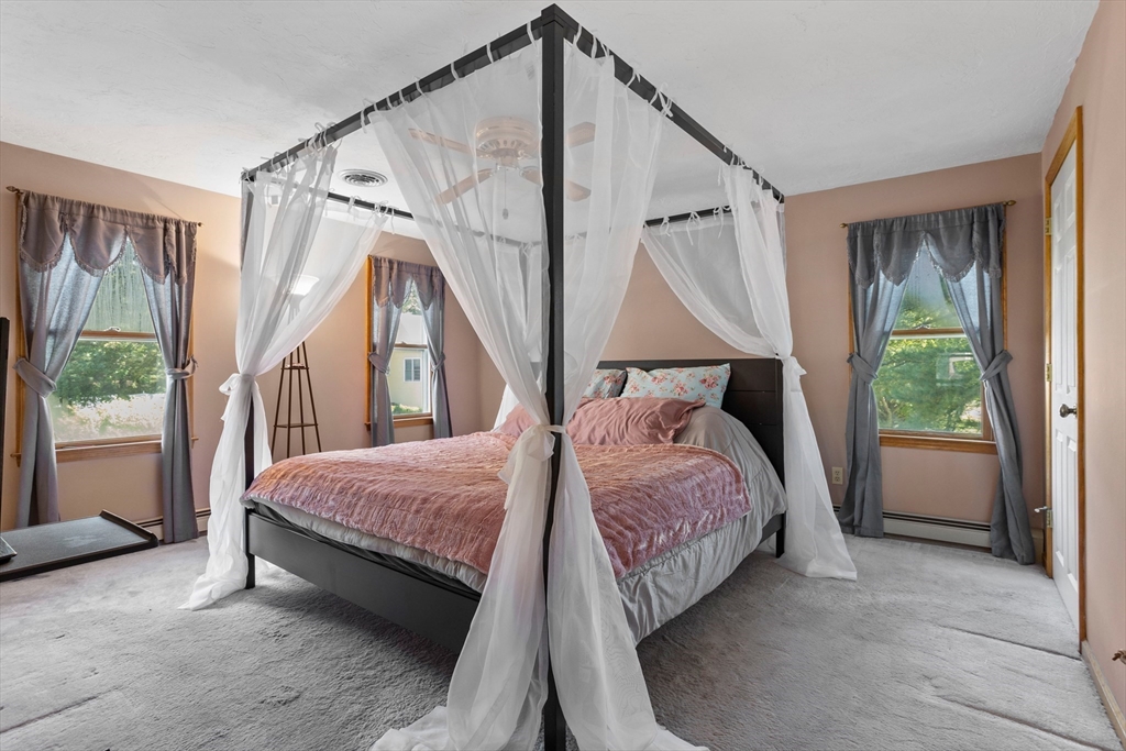 20 Country Farm Road East Bridgewater, MA 02333 - Photo 13 of 28