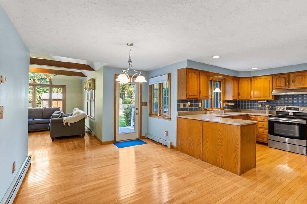 20 Country Farm Road East Bridgewater, MA 02333 - Photo 5 of 28