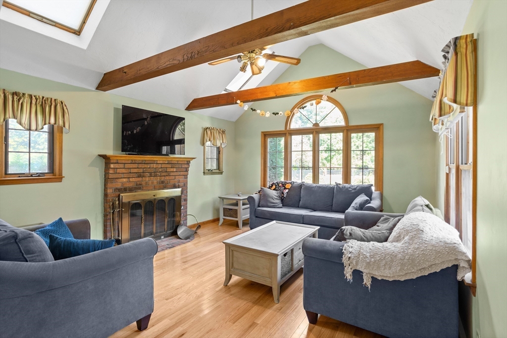 20 Country Farm Road East Bridgewater, MA 02333 - Photo 8 of 28