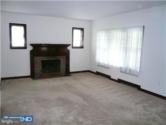 413 Devon Terrace Shillington, PA 19607 - Photo 3 of 8 Living Room