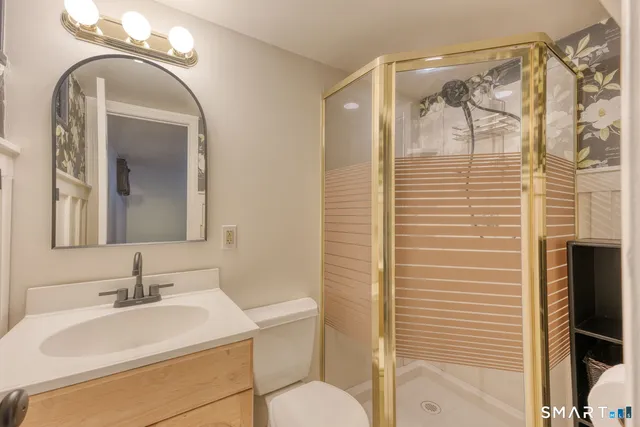 $599,000 | 25 Hunter Lane, Glastonbury, CT 06033