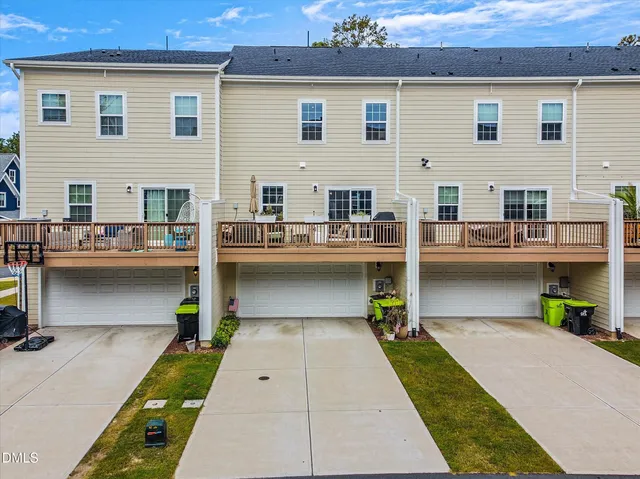a view of yard with outdoor seating
