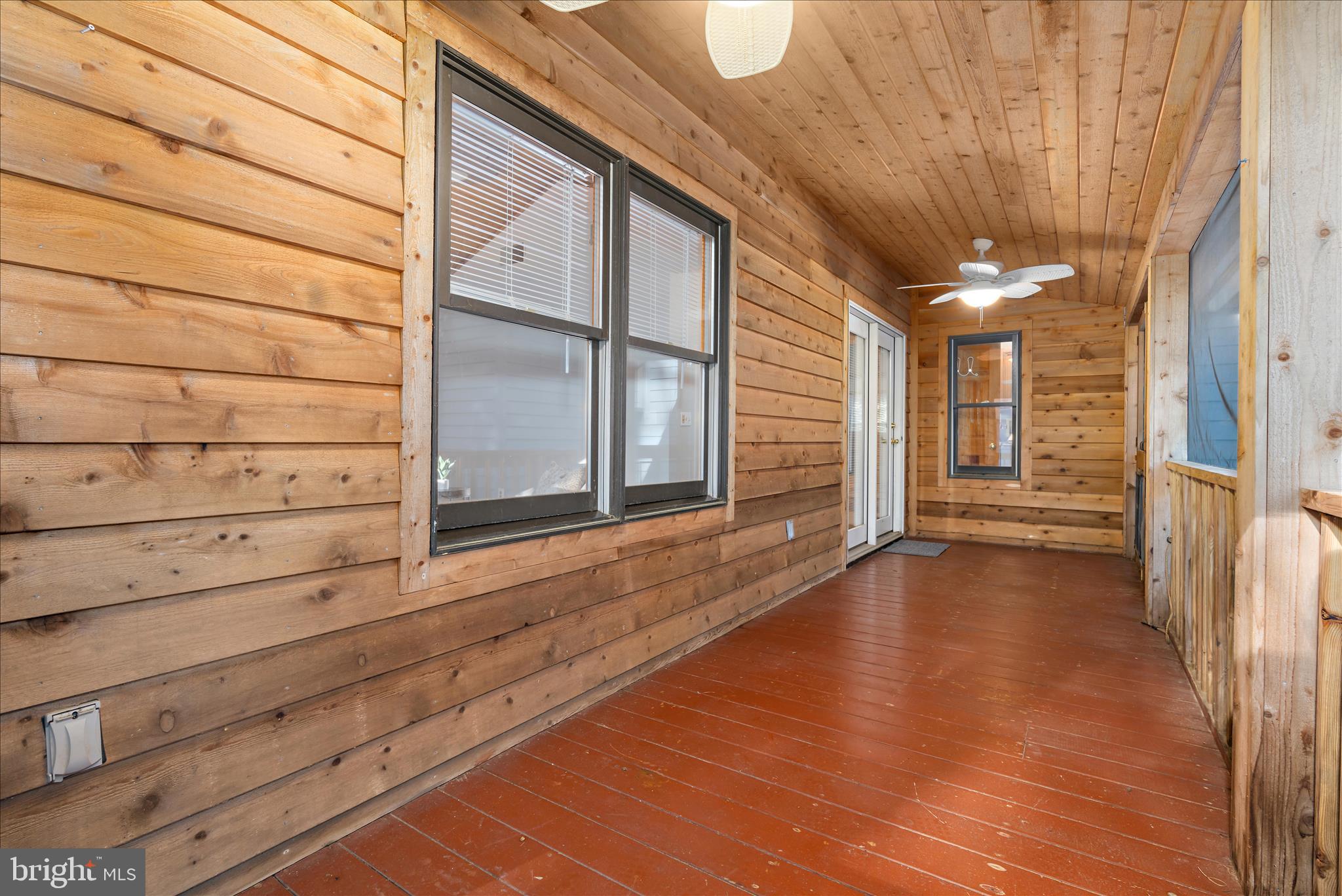 318 Wicomico Road Stevensville, MD 21666 - Photo 35 of 51 Screened in porch