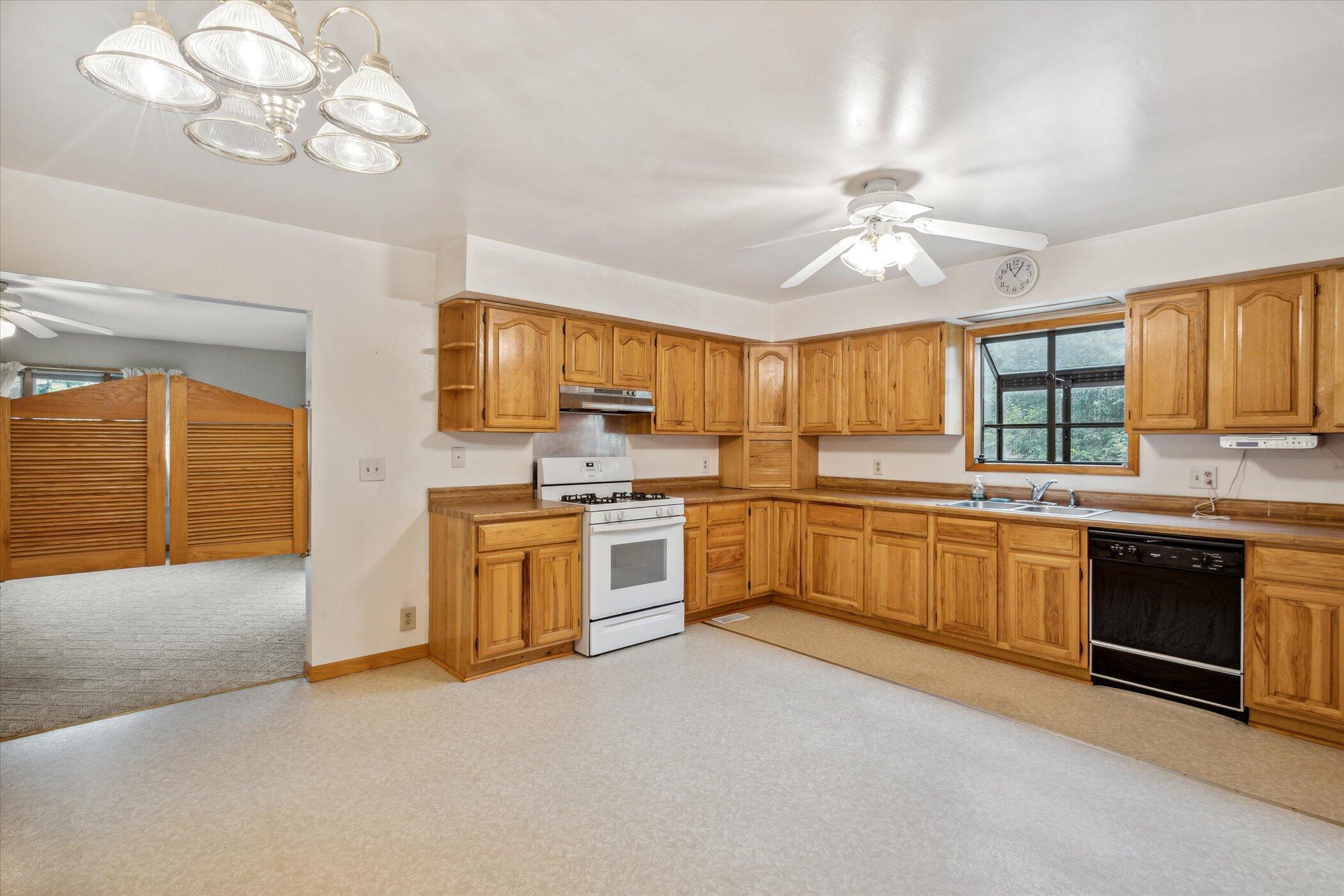 53650 Griffis Road Dowagiac, MI 49047 - Photo 4 of 55 04-53650-Griffis-Rd.4