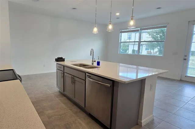 $2,390 | Undisclosed Address, Davenport, FL 33896