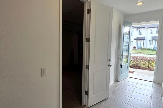 $2,390 | Undisclosed Address, Davenport, FL 33896