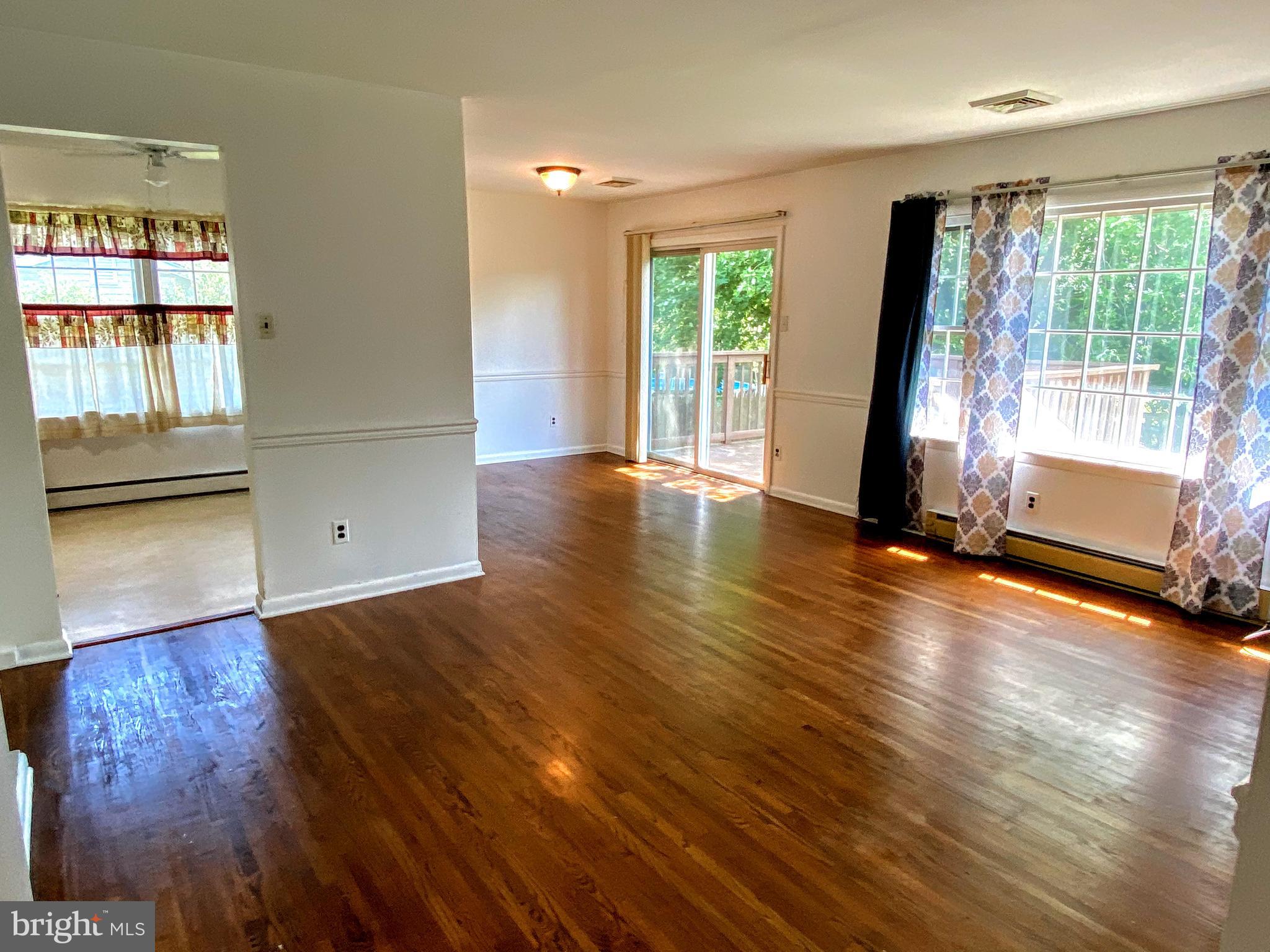 603 Postfield Road Newark, DE 19713 - Photo 2 of 22 Family Room