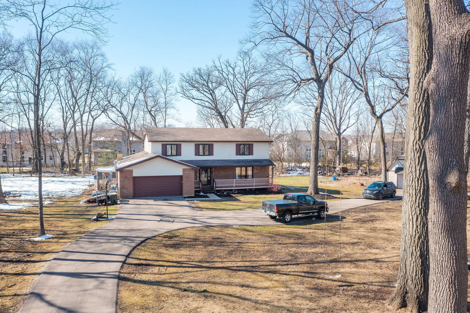 31W137 Rohrssen Road Hoffman Estates, IL 60192 - Photo 41 of 43 a swimming pool with outdoor seating and yard