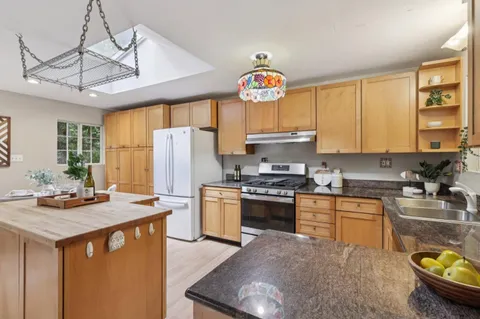 $549,000 | 290 Hoot Owl Way, Boulder Creek, CA 95006