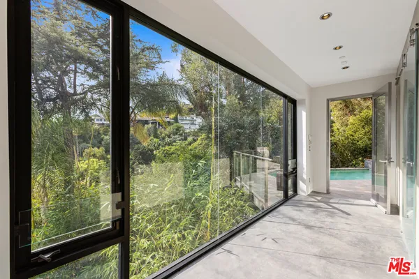 $17,300 | 8460 Harold Way, Los Angeles, CA 90069