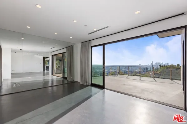 $17,300 | 8460 Harold Way, Los Angeles, CA 90069