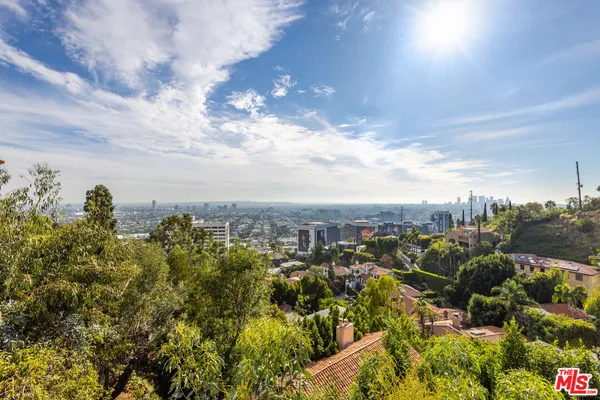 $17,300 | 8460 Harold Way, Los Angeles, CA 90069