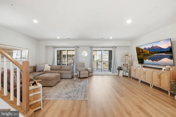 $635,000 | 1612 Kirkman Street, Dumfries, VA 22026