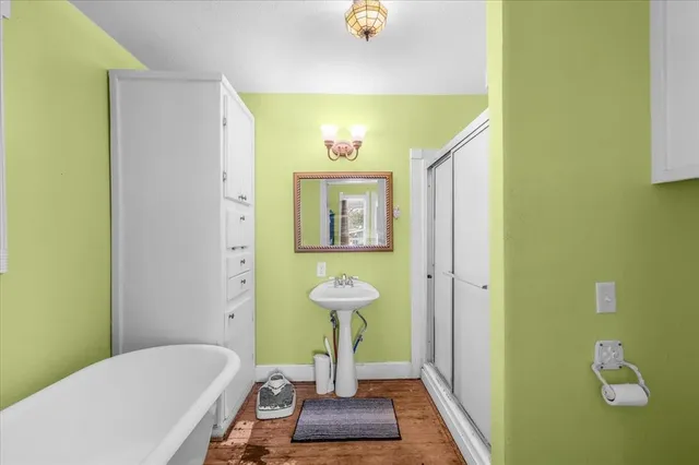 $350,000 | 112 South Evans Street, Boyd, TX 76023