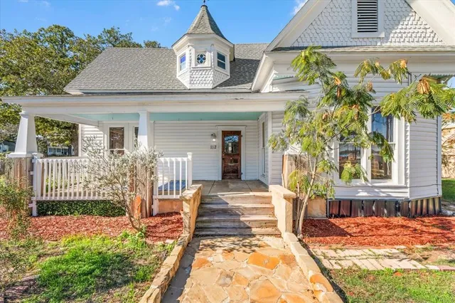 $350,000 | 112 South Evans Street, Boyd, TX 76023