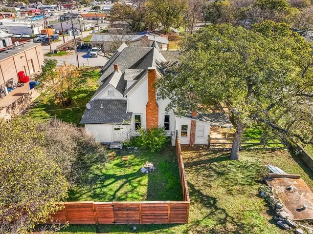 $350,000 | 112 South Evans Street, Boyd, TX 76023