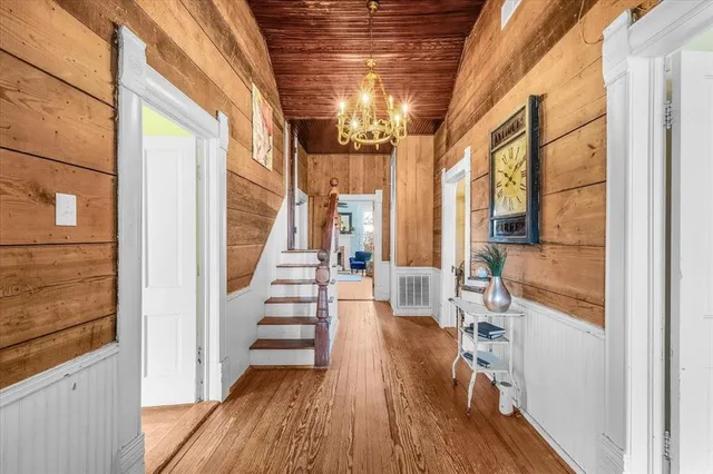 $350,000 | 112 South Evans Street, Boyd, TX 76023