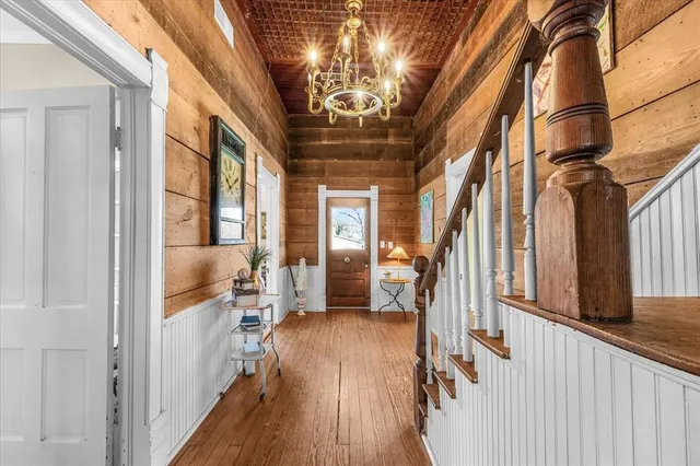 $350,000 | 112 South Evans Street, Boyd, TX 76023