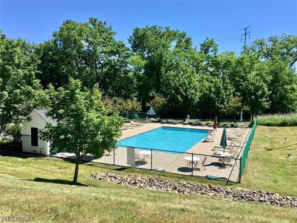 4385 Sexton Road Cleveland, OH 44105 - Photo 33 of 35